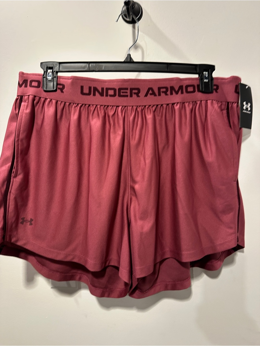 Under Armour Women’s Burgundy Elastic-Waist Athletic Shorts 1X